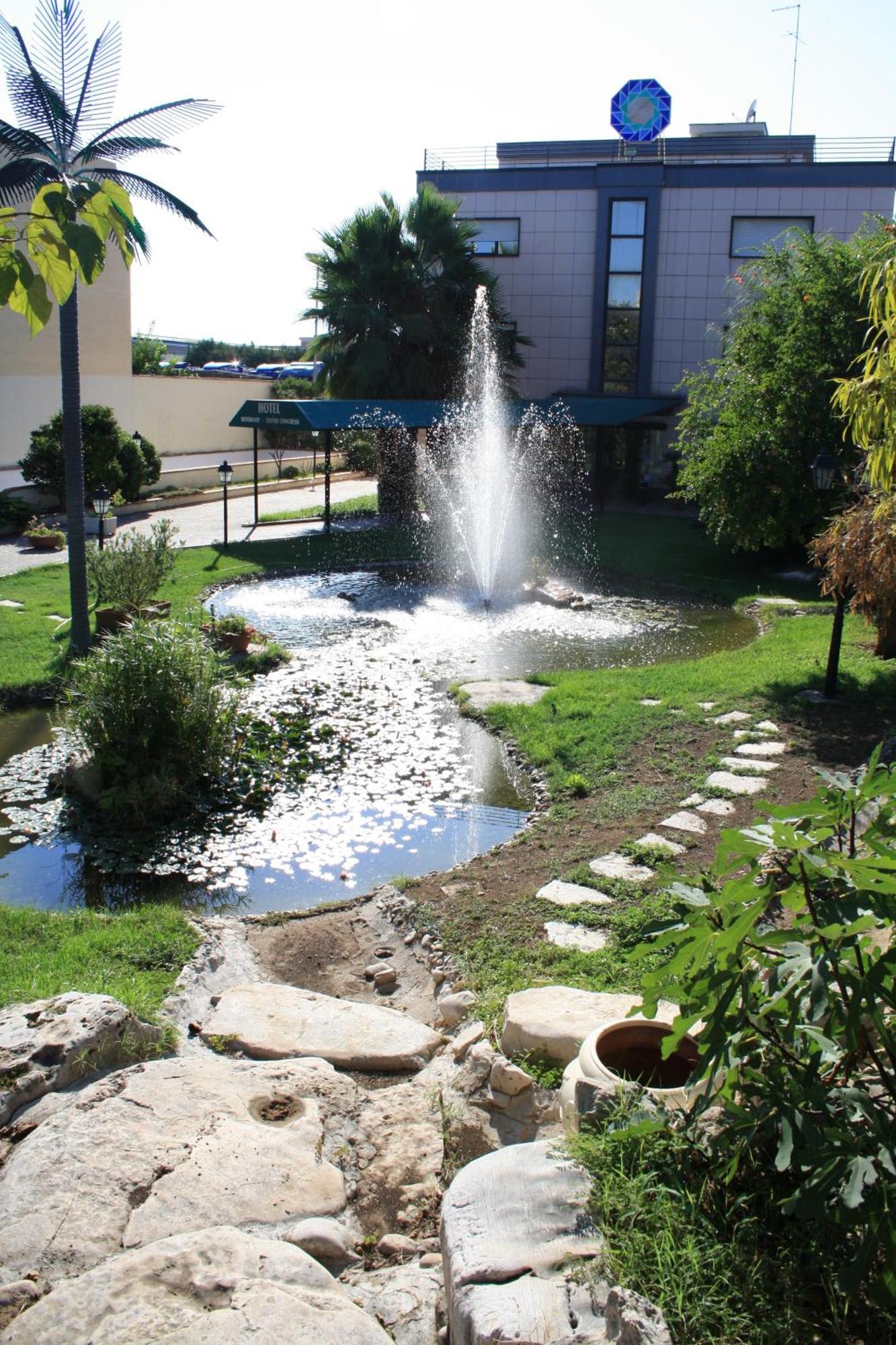 Hotel Ottagono Andria Exterior photo